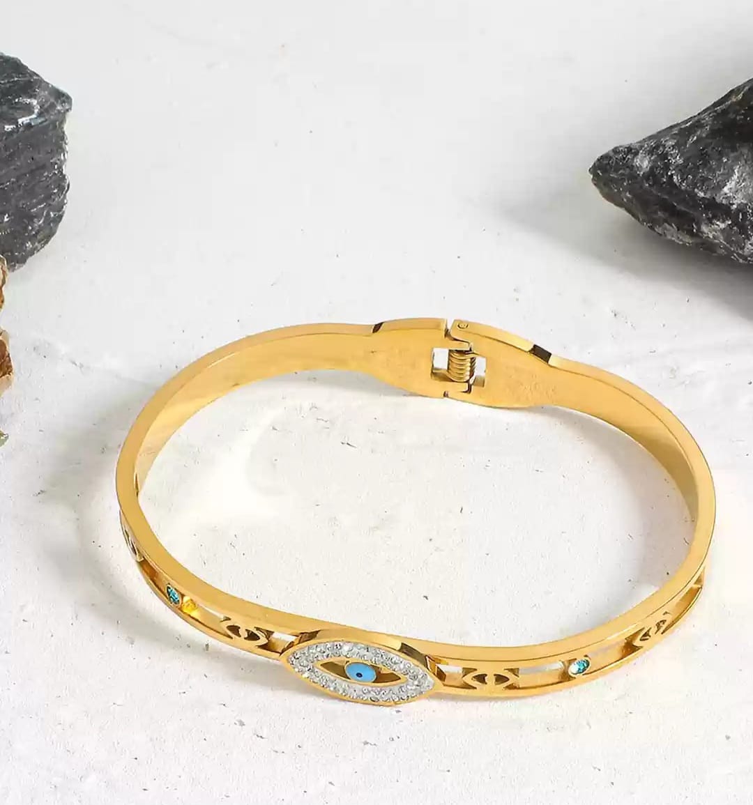 VIEN Women Cubic Zirconia Enamelled Gold- Plated Kada Bracelet